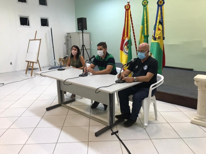 secretaria-de-educacao-realiza-live-para-dar-detalhes-da-retomada-das-aulas-em-2021