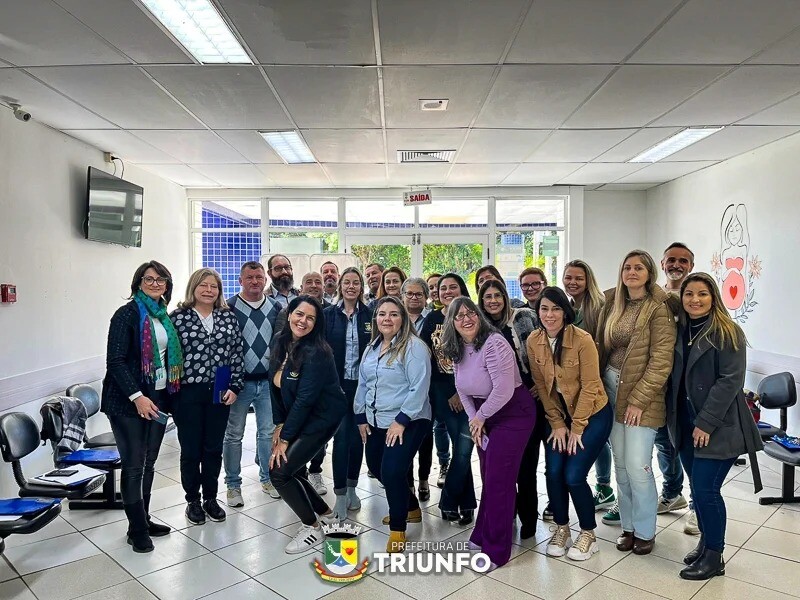 saude-realiza-encontro-para-as-atividades-e-planejamento-de-2024